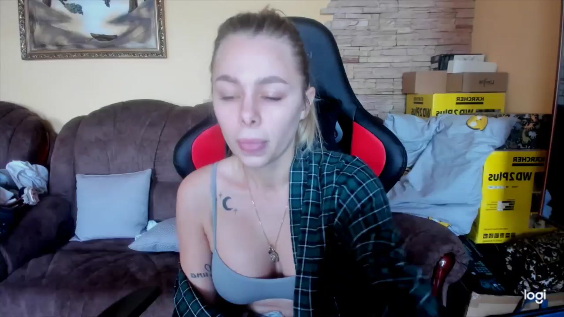 Gallery image thumbnail from YourPupsik's myfreecams stream on, 12/20/2024, 10:36 image 1 of 20