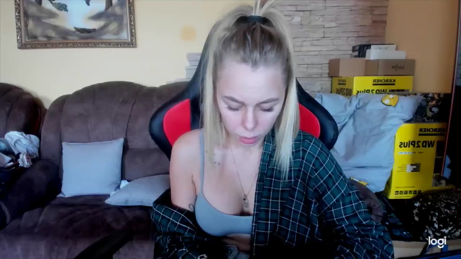 Gallery image thumbnail from YourPupsik's myfreecams stream on, 12/20/2024, 10:36 image 2 of 20