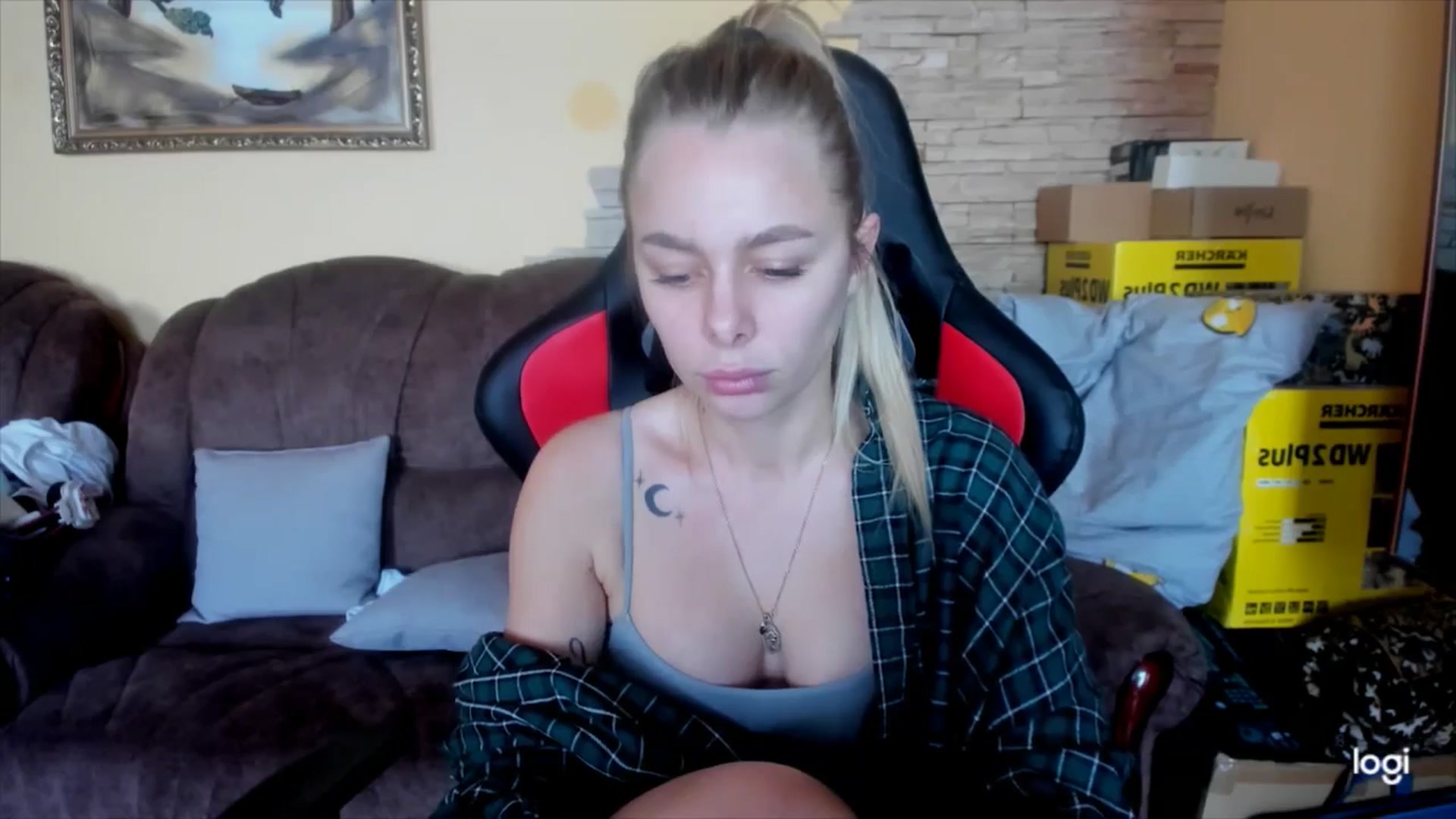 Gallery image thumbnail from YourPupsik's myfreecams stream on, 12/20/2024, 12:27 image 4 of 20