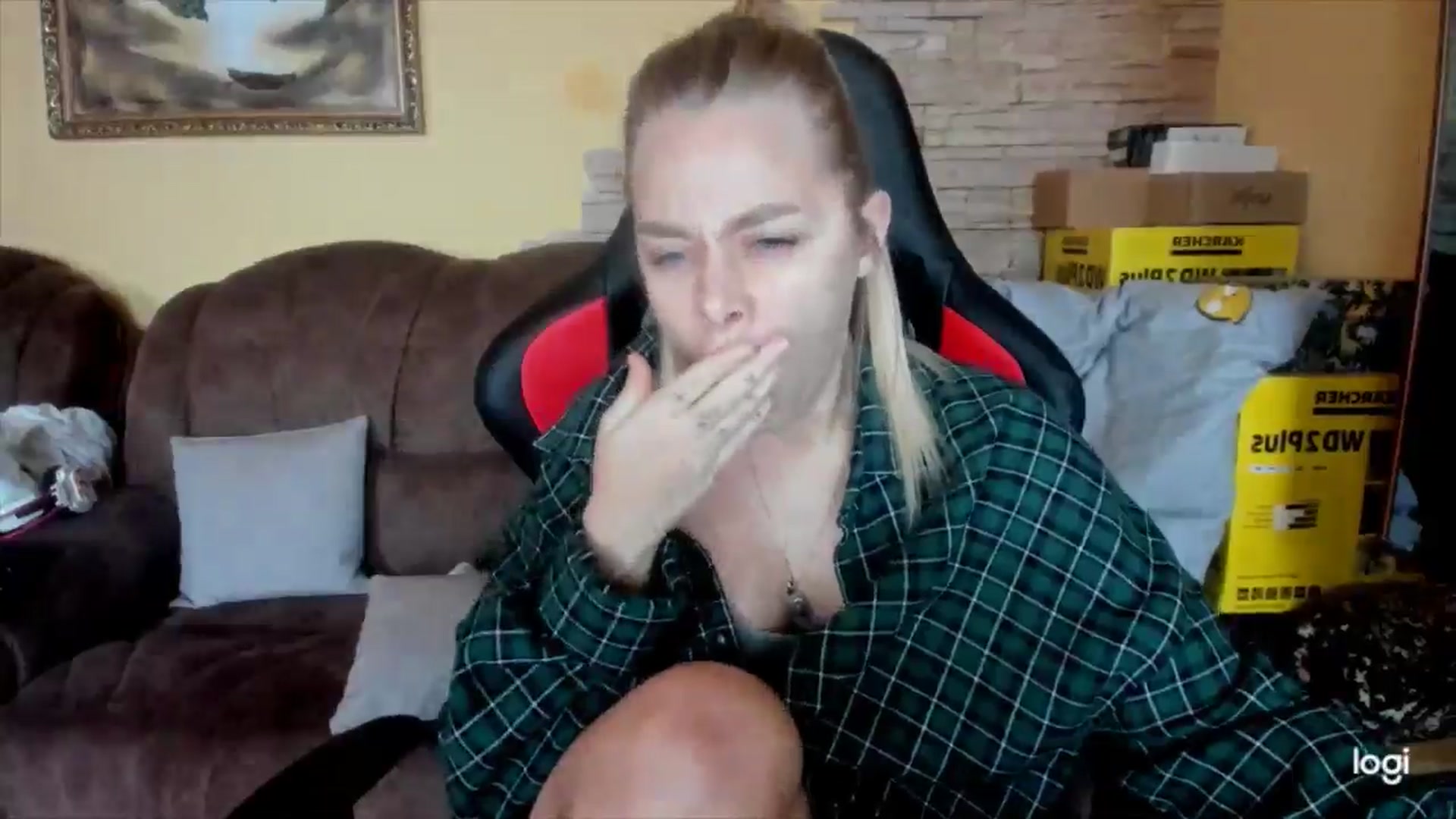 Gallery image thumbnail from YourPupsik's myfreecams stream on, 12/20/2024, 12:27 image 16 of 20