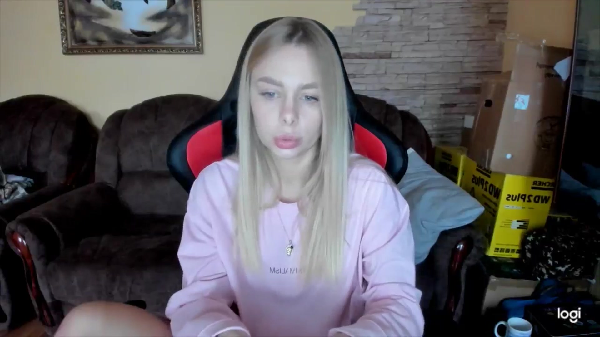 Gallery image thumbnail from YourPupsik's myfreecams stream on, 12/24/2024, 14:01 image 3 of 20