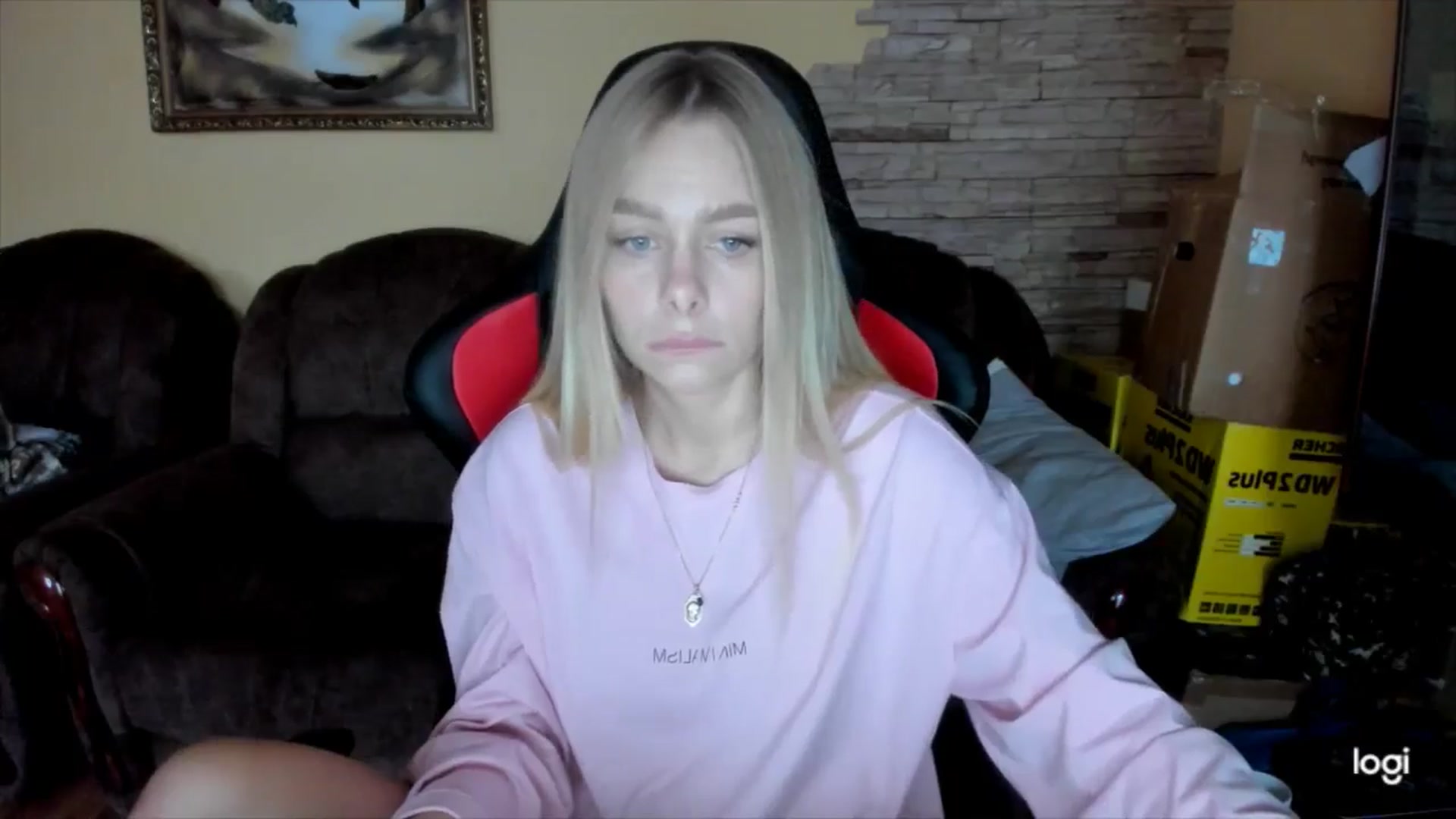 Gallery image thumbnail from YourPupsik's myfreecams stream on, 12/24/2024, 14:01 image 7 of 20