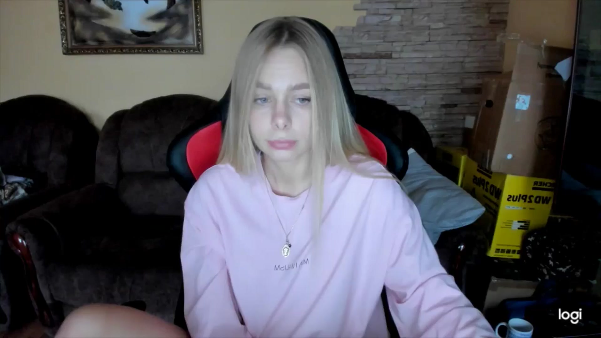 Gallery image thumbnail from YourPupsik's myfreecams stream on, 12/24/2024, 14:01 image 6 of 20