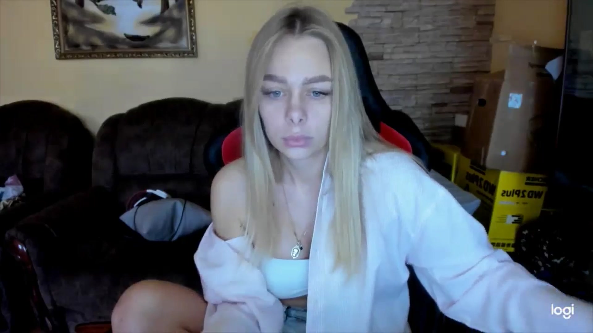 Gallery image thumbnail from YourPupsik's myfreecams stream on, 12/25/2024, 11:08 image 17 of 20