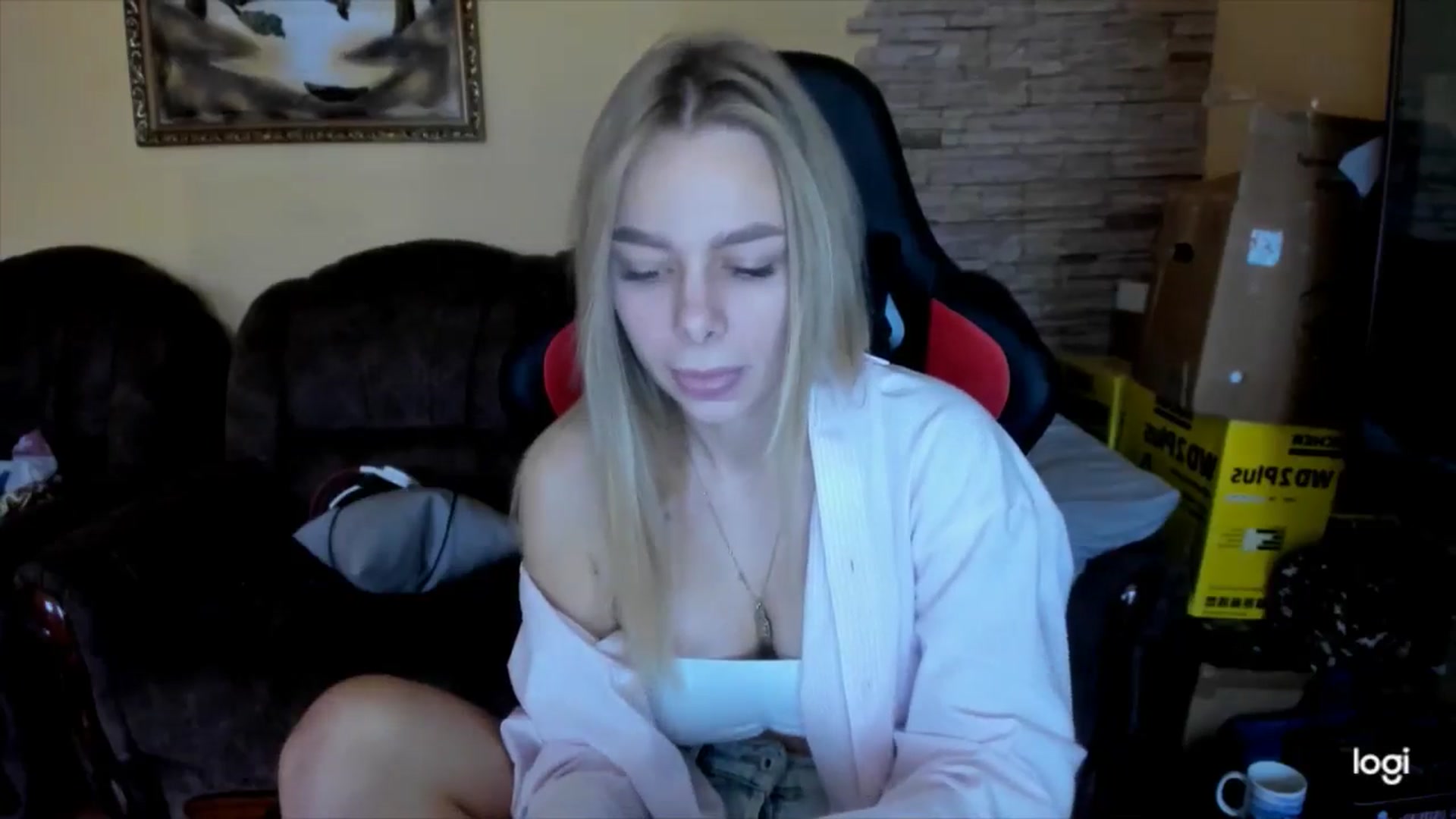 Gallery image thumbnail from YourPupsik's myfreecams stream on, 12/25/2024, 11:47 image 2 of 20