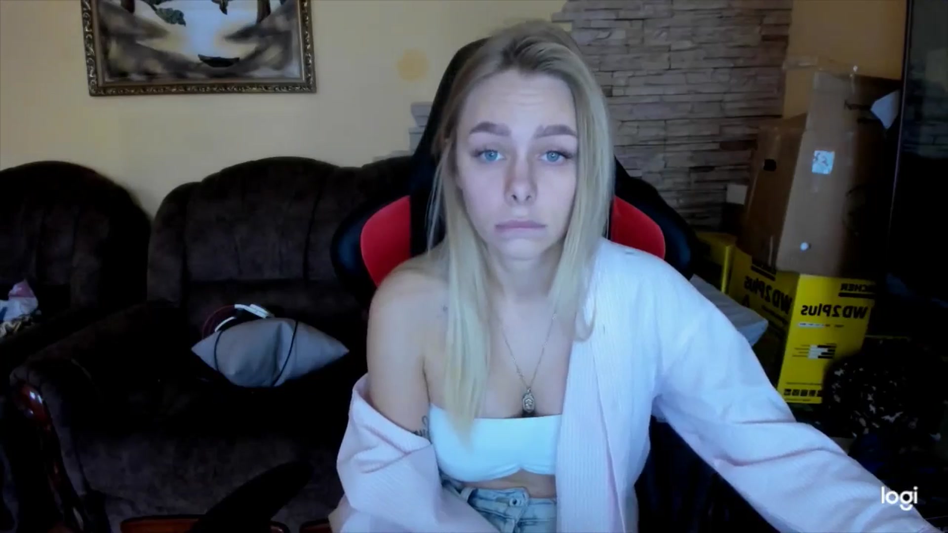 Gallery image thumbnail from YourPupsik's myfreecams stream on, 12/25/2024, 11:47 image 18 of 20