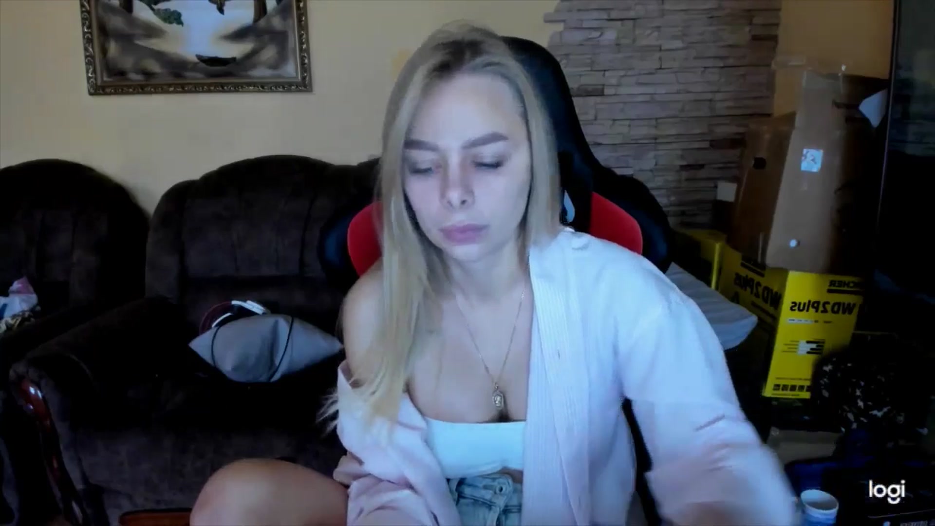 Gallery image thumbnail from YourPupsik's myfreecams stream on, 12/25/2024, 11:47 image 10 of 20