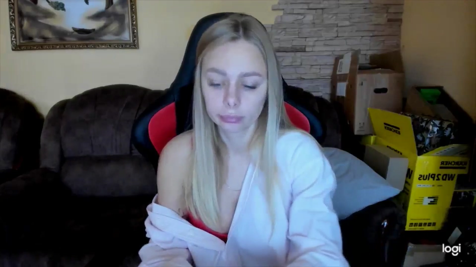 Gallery image thumbnail from YourPupsik's myfreecams stream on, 12/27/2024, 07:56 image 12 of 20