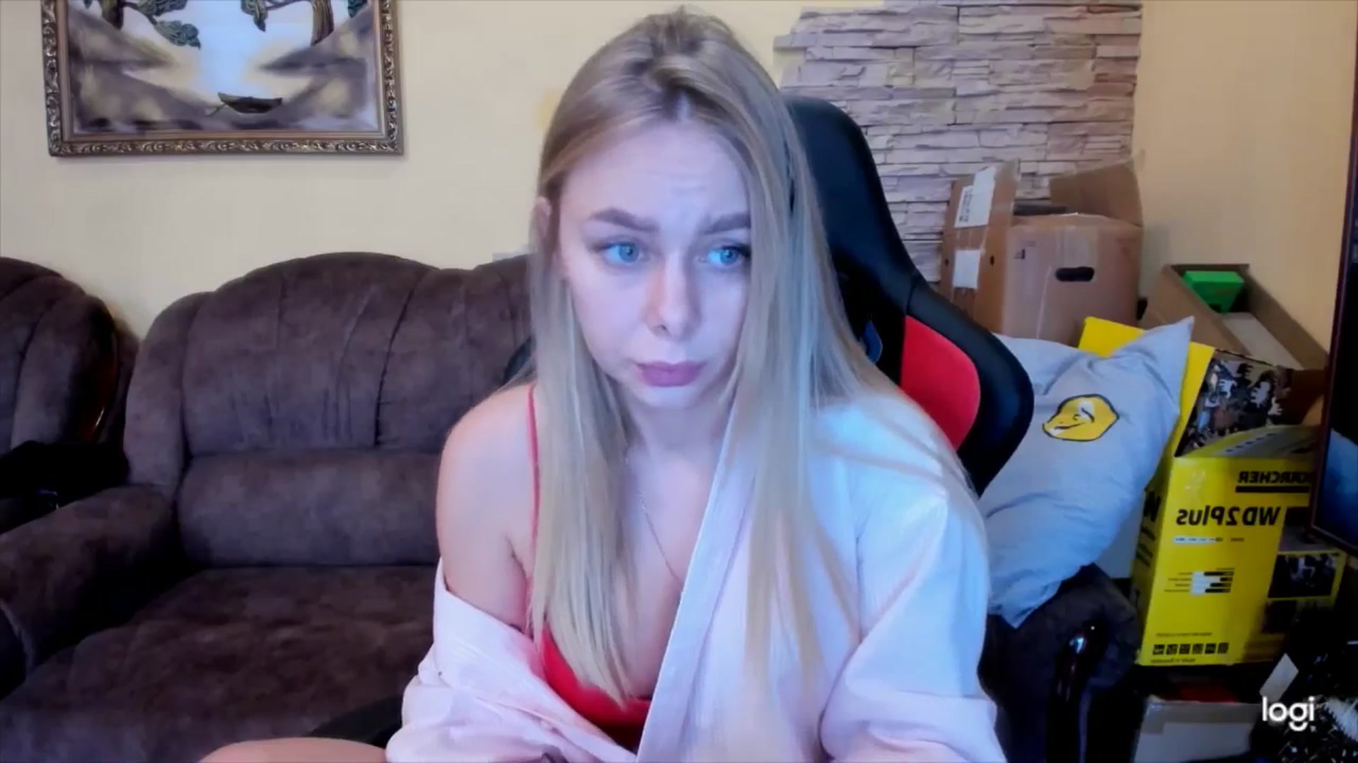 Gallery image thumbnail from YourPupsik's myfreecams stream on, 12/28/2024, 10:04 image 11 of 20