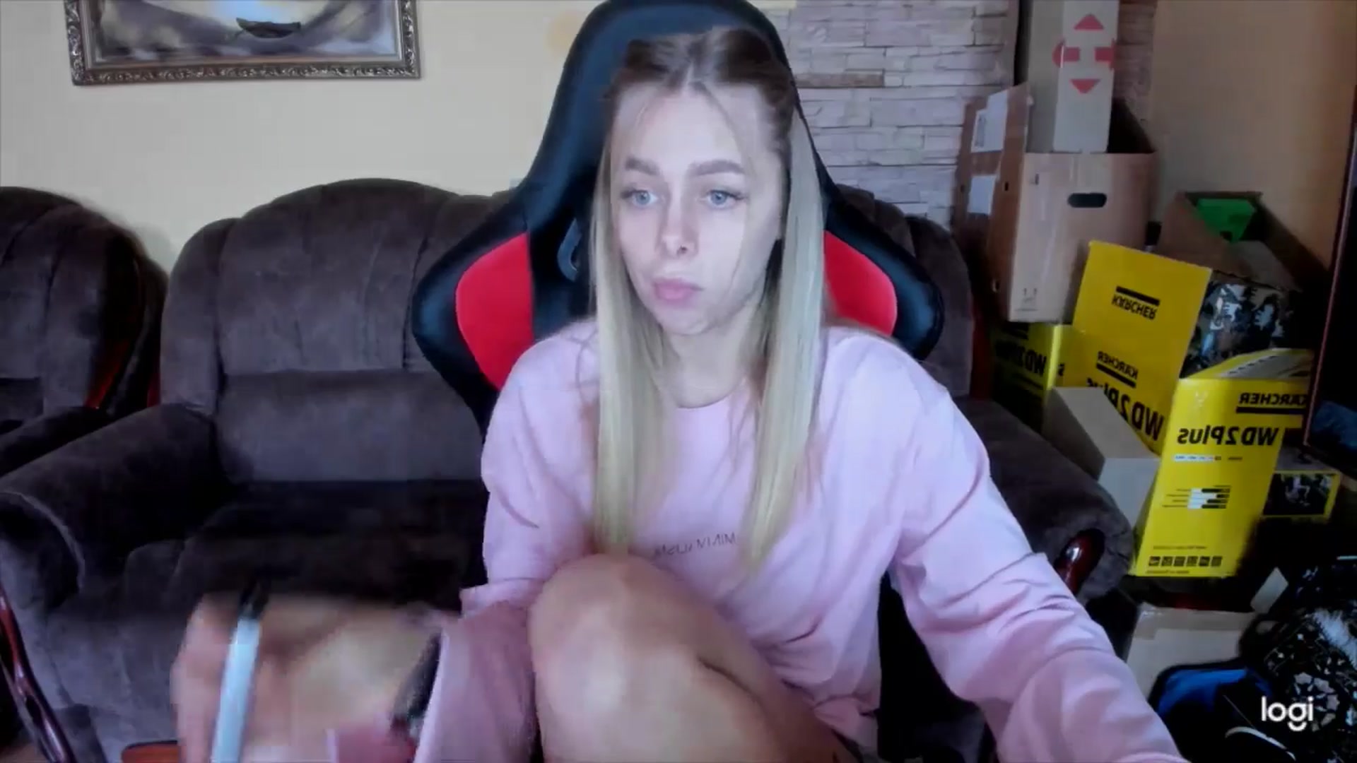 Gallery image thumbnail from YourPupsik's myfreecams stream on, 12/29/2024, 11:19 image 18 of 20