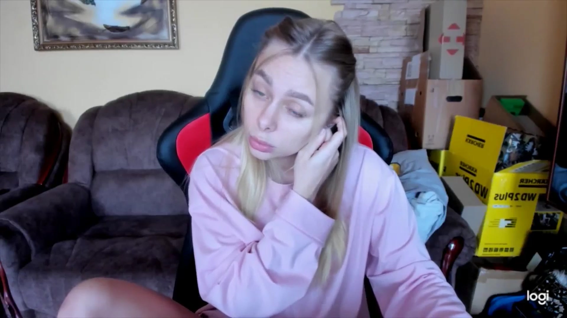 Gallery image thumbnail from YourPupsik's myfreecams stream on, 12/29/2024, 12:02 image 10 of 20