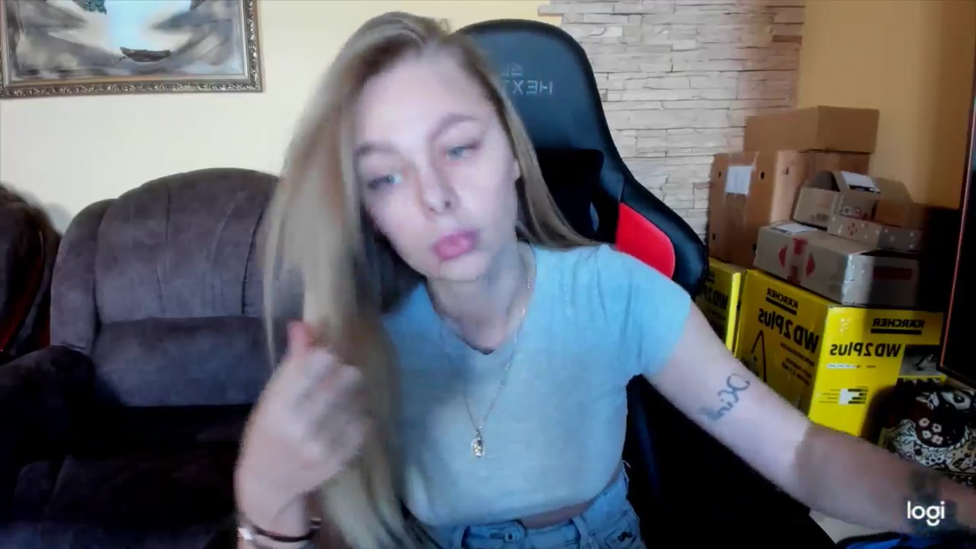 Gallery image thumbnail from YourPupsik's myfreecams stream on, 01/02/2025, 13:58 image 2 of 20