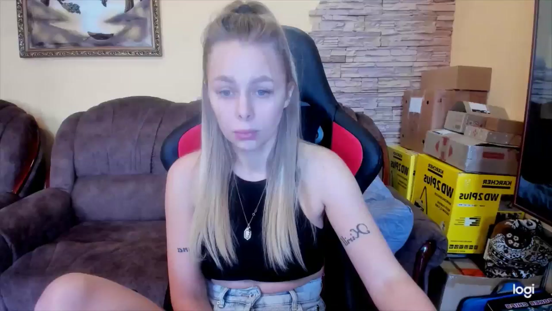 Gallery image thumbnail from YourPupsik's myfreecams stream on, 01/08/2025, 08:31 image 5 of 20