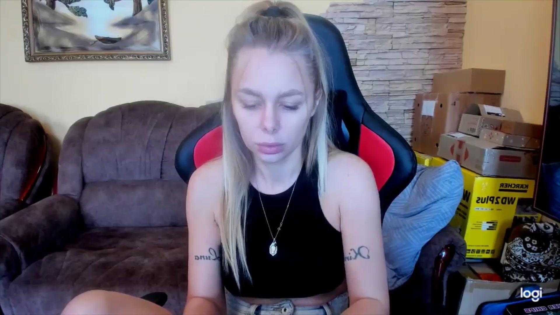 Gallery image thumbnail from YourPupsik's myfreecams stream on, 01/08/2025, 10:14 image 2 of 20
