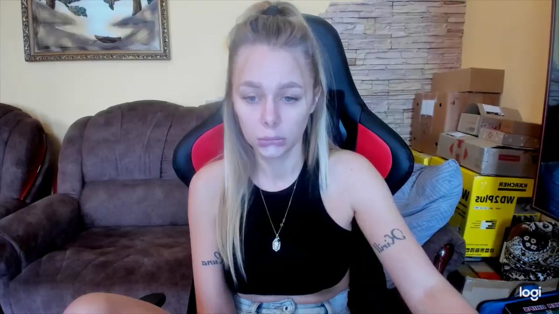 Gallery image thumbnail from YourPupsik's myfreecams stream on, 01/08/2025, 10:14 image 3 of 20