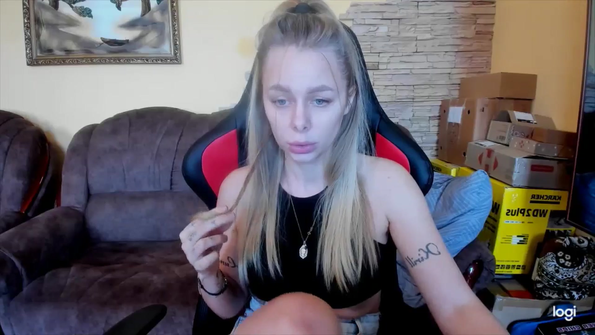 Gallery image thumbnail from YourPupsik's myfreecams stream on, 01/08/2025, 10:14 image 9 of 20