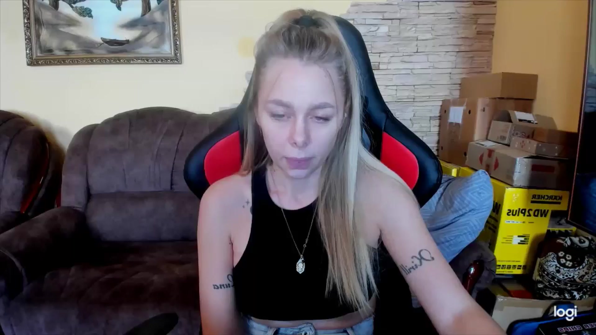 Gallery image thumbnail from YourPupsik's myfreecams stream on, 01/08/2025, 10:14 image 6 of 20