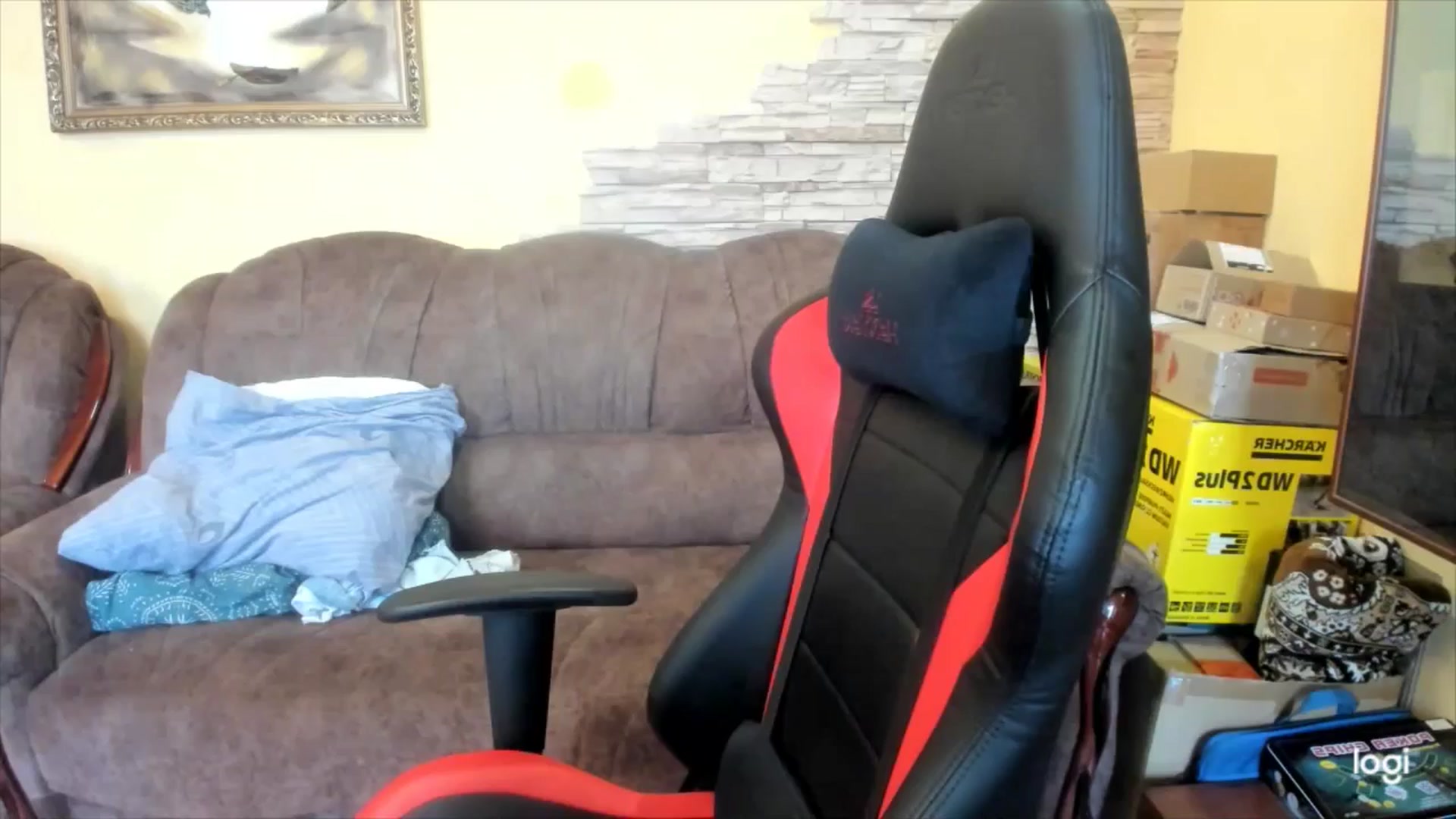 Gallery image thumbnail from YourPupsik's myfreecams stream on, 01/09/2025, 09:32 image 8 of 20