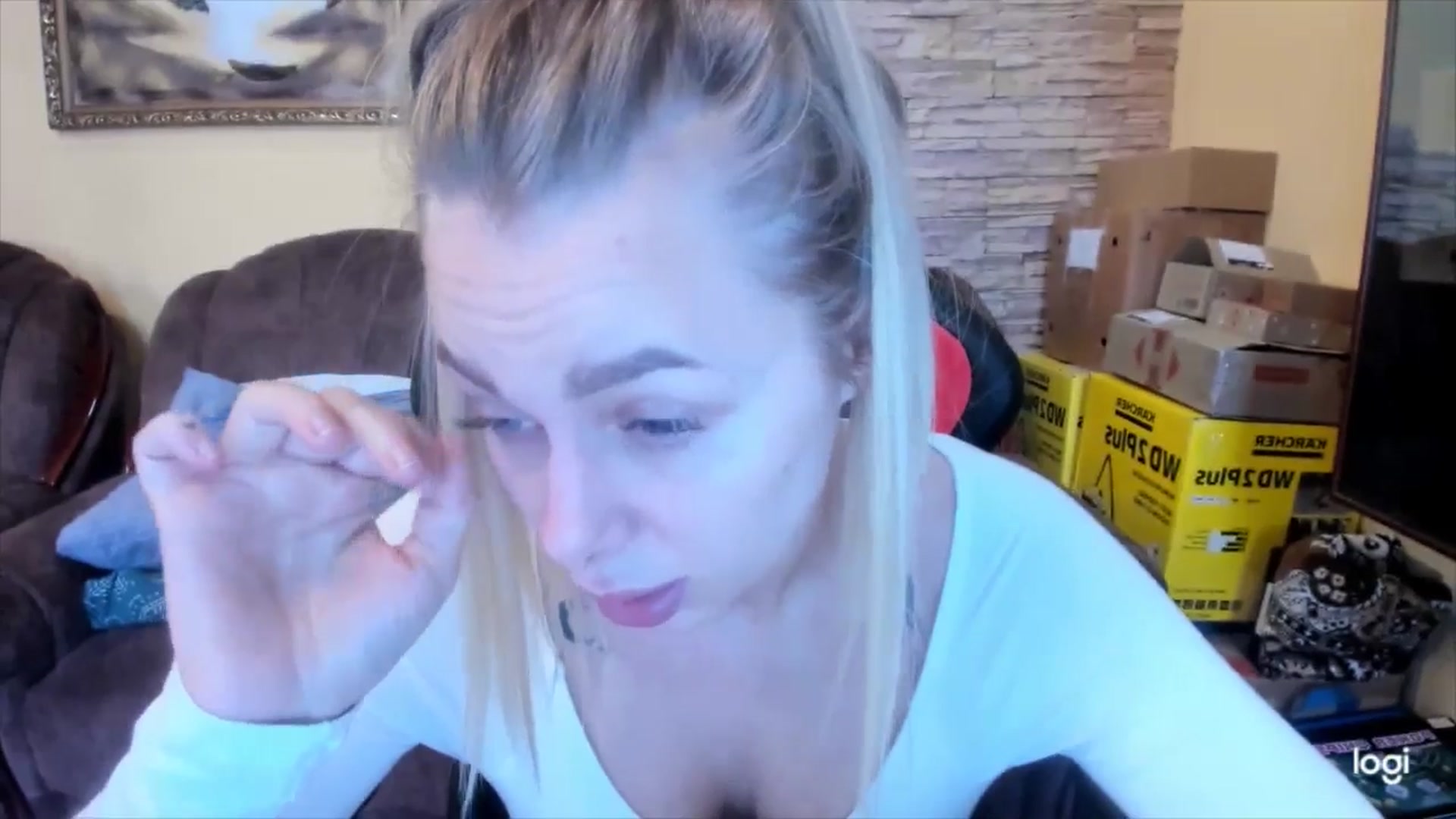 Gallery image thumbnail from YourPupsik's myfreecams stream on, 01/09/2025, 09:32 image 19 of 20