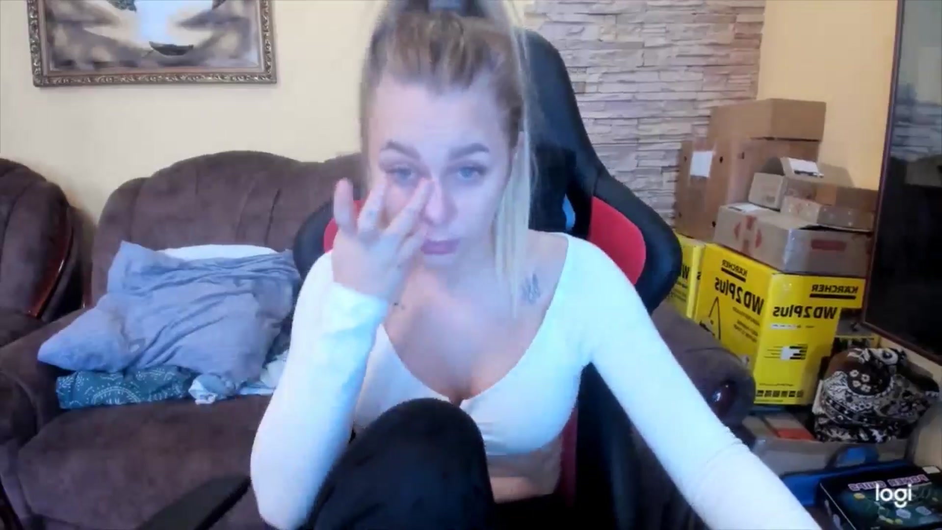 Gallery image thumbnail from YourPupsik's myfreecams stream on, 01/09/2025, 10:02 image 3 of 20
