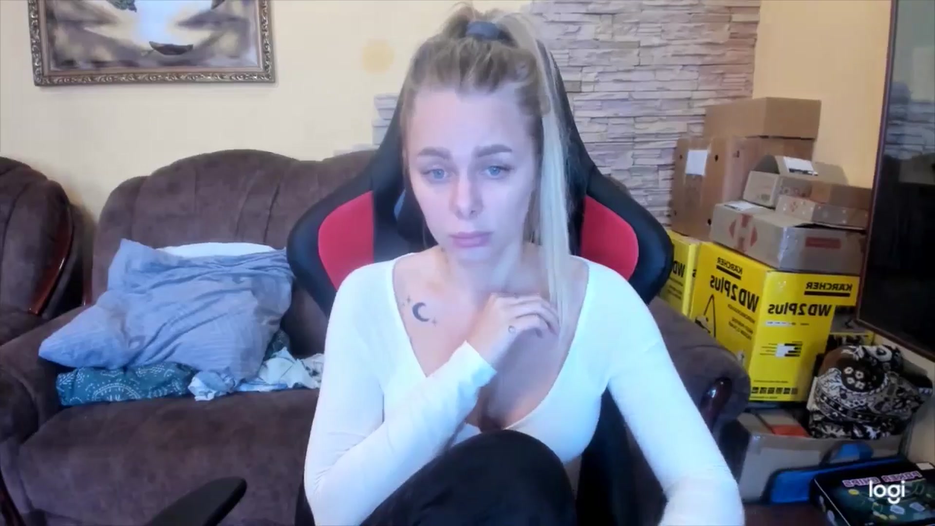 Gallery image thumbnail from YourPupsik's myfreecams stream on, 01/09/2025, 10:02 image 13 of 20