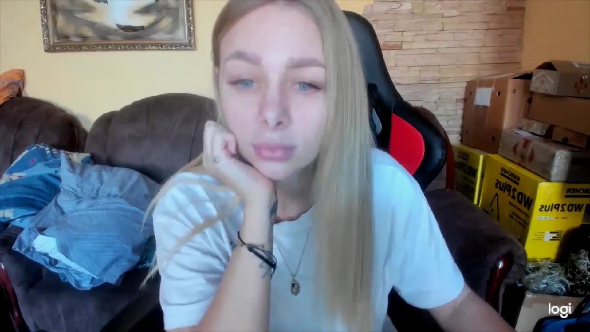 Gallery image thumbnail from YourPupsik's myfreecams stream on, 01/14/2025, 13:26 image 14 of 20