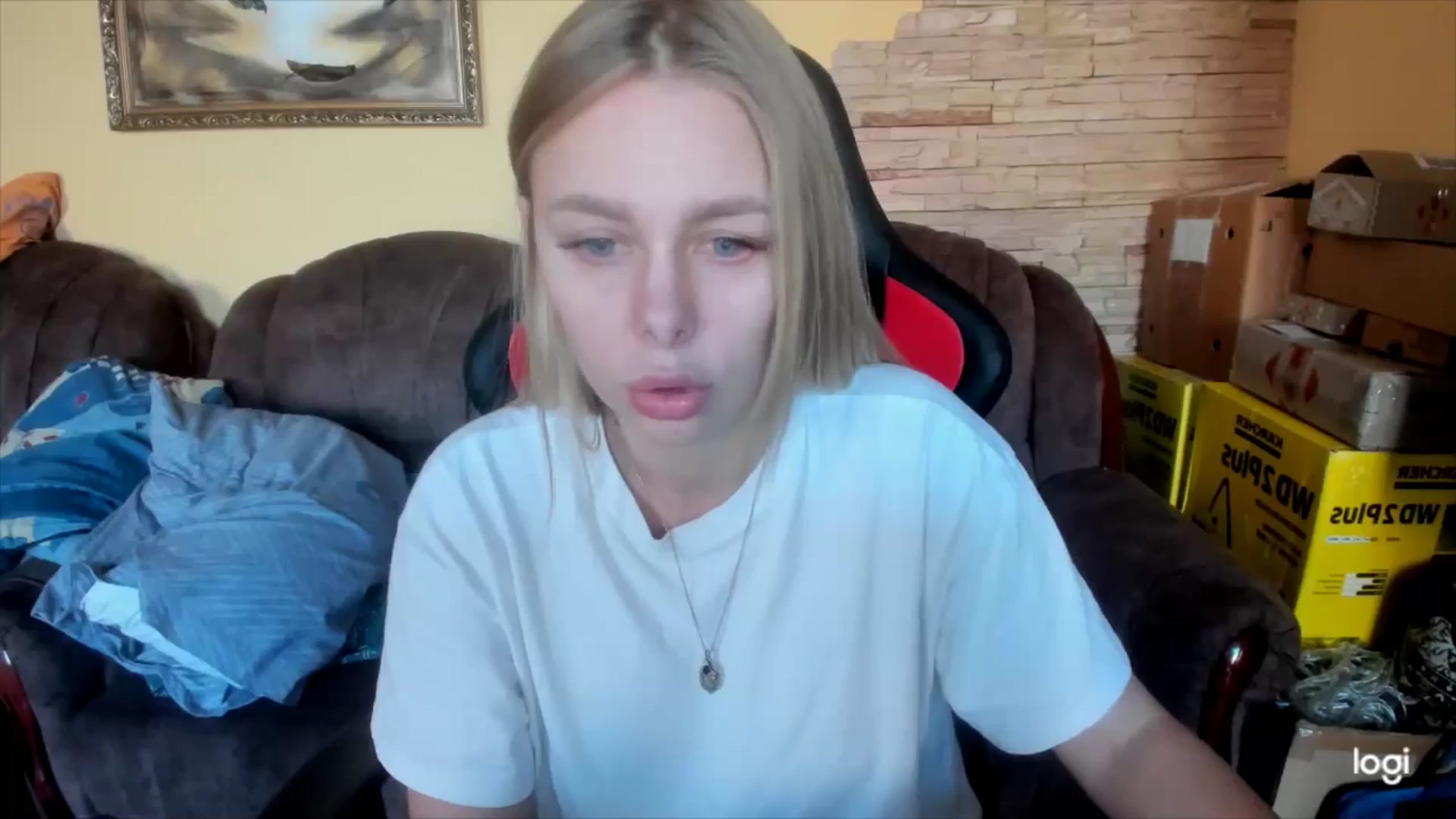 Gallery image thumbnail from YourPupsik's myfreecams stream on, 01/14/2025, 13:26 image 12 of 20