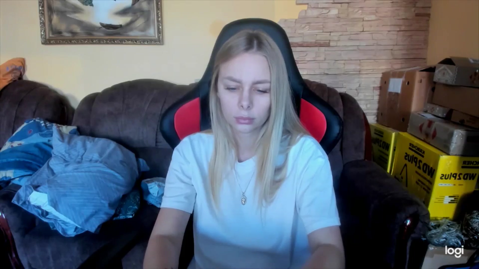 Gallery image thumbnail from YourPupsik's myfreecams stream on, 01/14/2025, 13:54 image 11 of 20