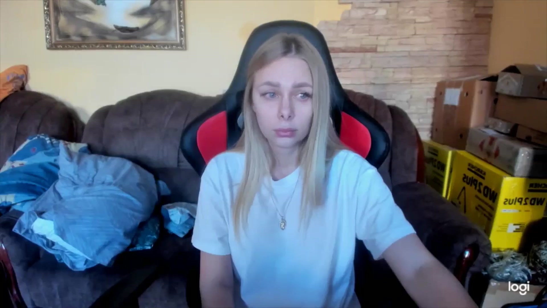 Gallery image thumbnail from YourPupsik's myfreecams stream on, 01/14/2025, 13:54 image 6 of 20