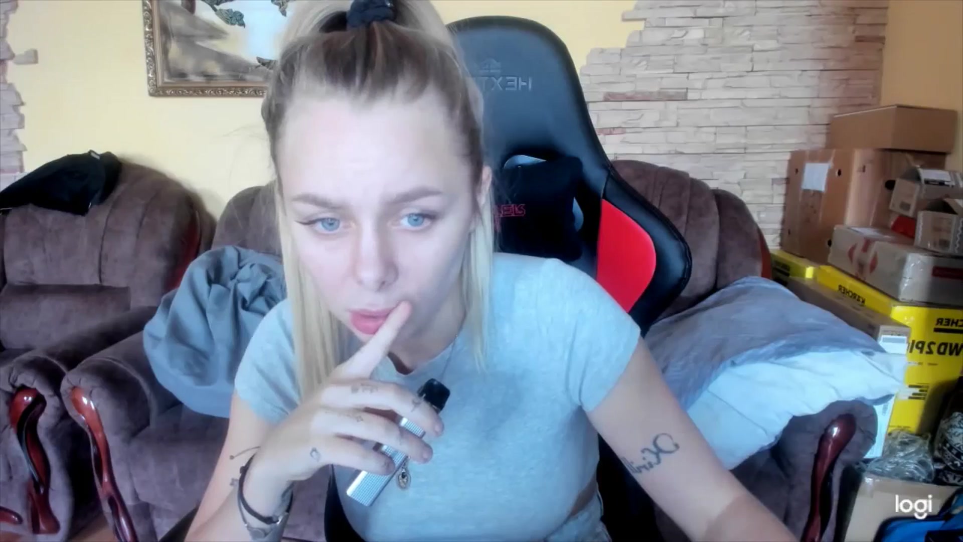 Gallery image thumbnail from YourPupsik's myfreecams stream on, 01/21/2025, 08:03 image 17 of 20