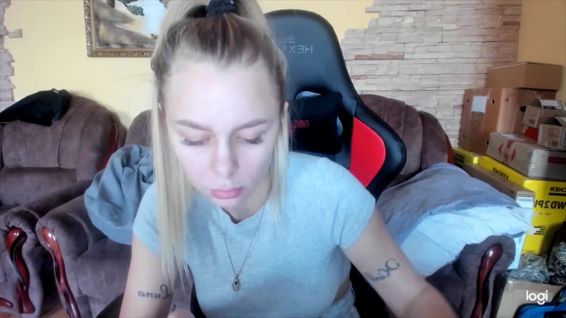 Gallery image thumbnail from YourPupsik's myfreecams stream on, 01/21/2025, 08:03 image 16 of 20