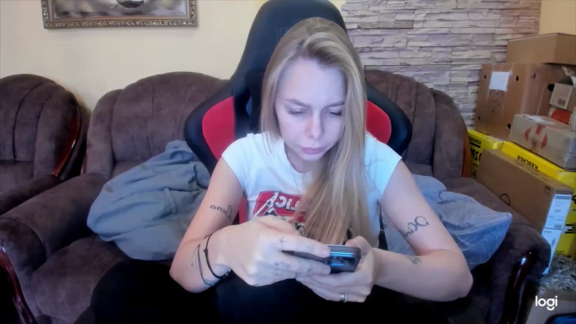 Gallery image thumbnail from YourPupsik's myfreecams stream on, 01/22/2025, 10:09 image 3 of 20