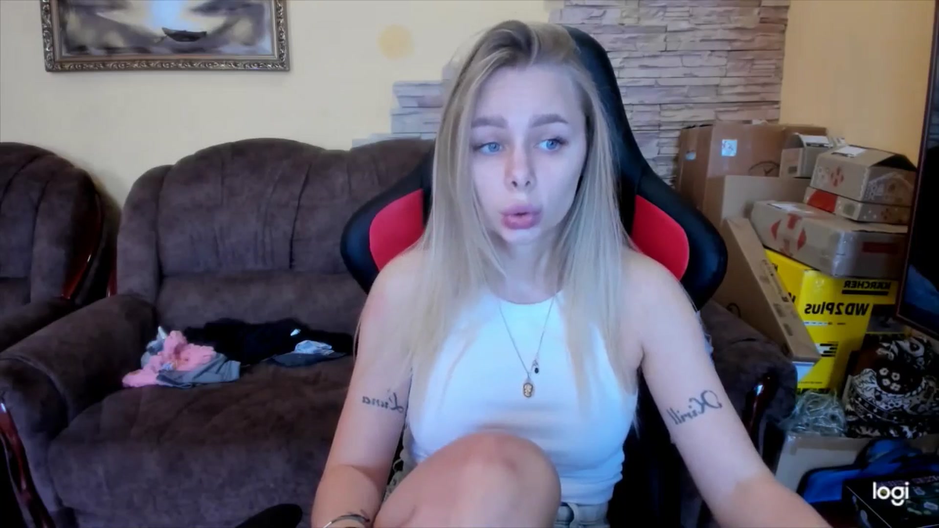 Gallery image thumbnail from YourPupsik's myfreecams stream on, 01/30/2025, 08:21 image 9 of 20