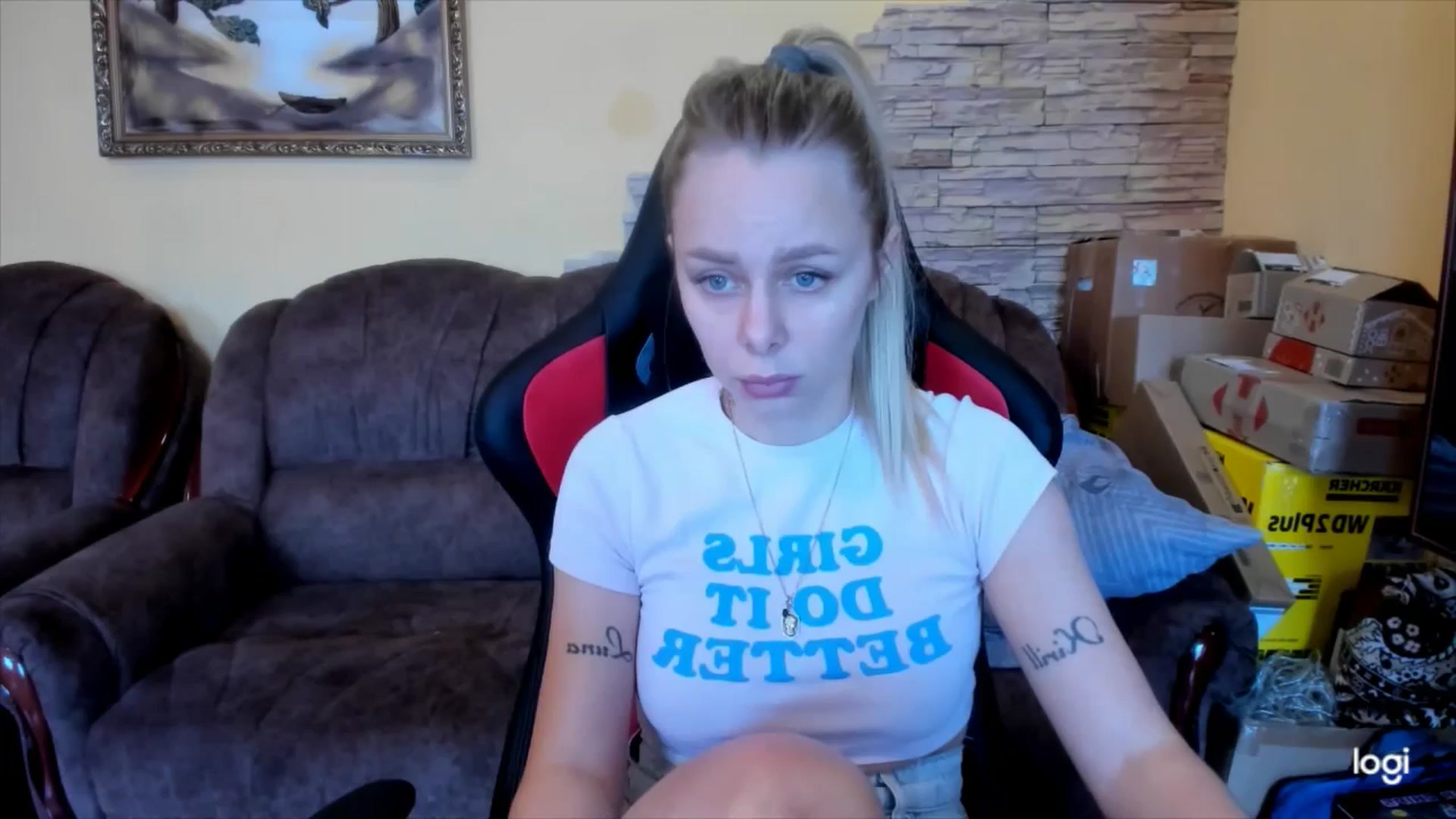 Gallery image thumbnail from YourPupsik's myfreecams stream on, 01/31/2025, 08:57 image 15 of 20