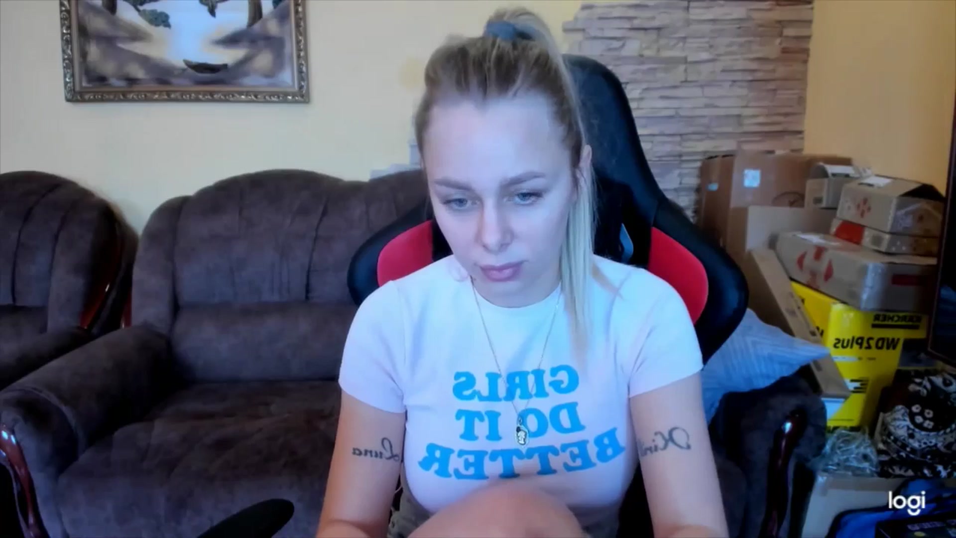 Gallery image thumbnail from YourPupsik's myfreecams stream on, 01/31/2025, 08:57 image 16 of 20