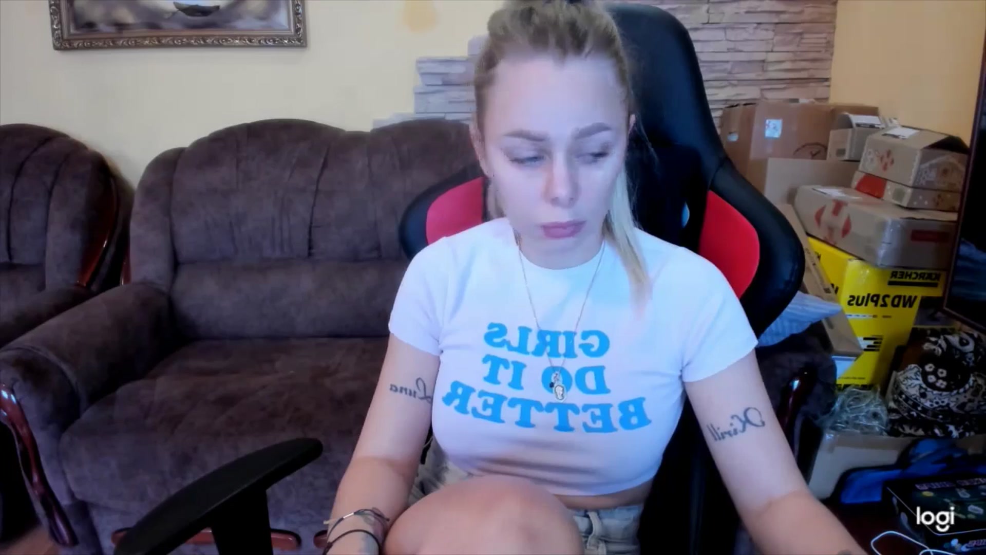 Gallery image thumbnail from YourPupsik's myfreecams stream on, 01/31/2025, 08:57 image 6 of 20
