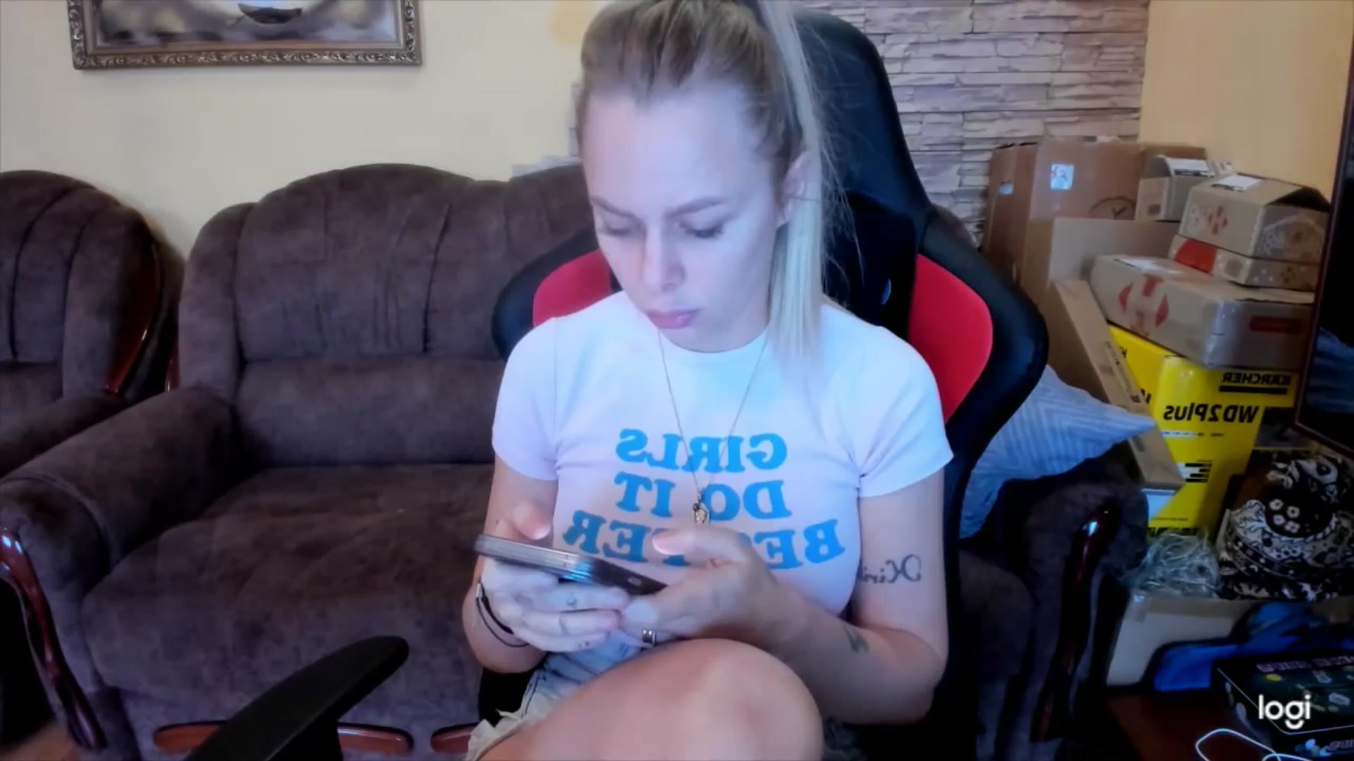 Gallery image thumbnail from YourPupsik's myfreecams stream on, 01/31/2025, 08:57 image 2 of 20