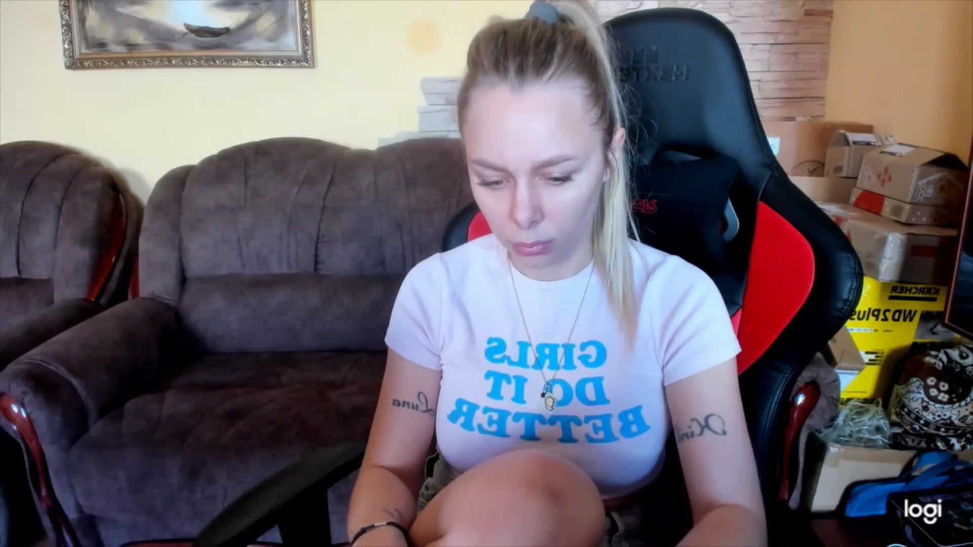 Gallery image thumbnail from YourPupsik's myfreecams stream on, 01/31/2025, 10:03 image 10 of 20