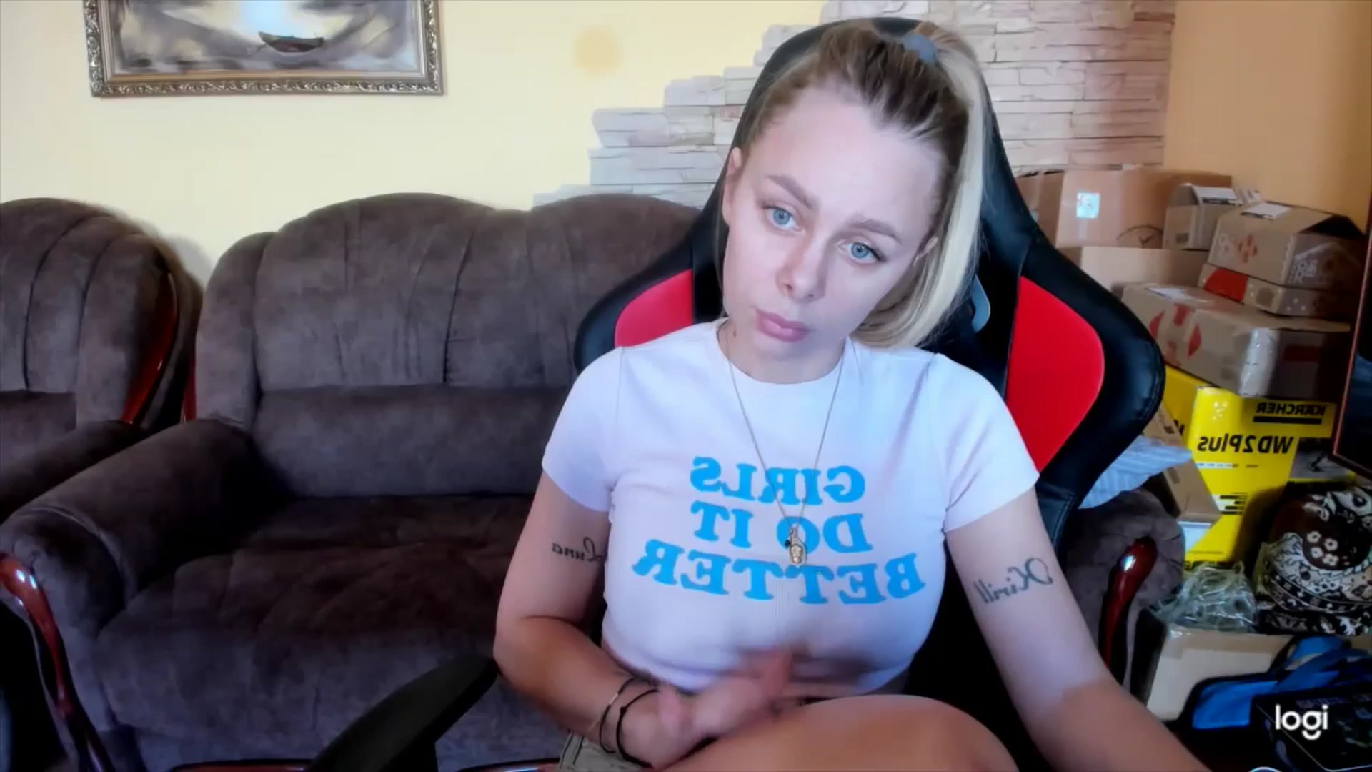 Gallery image thumbnail from YourPupsik's myfreecams stream on, 01/31/2025, 10:03 image 16 of 20
