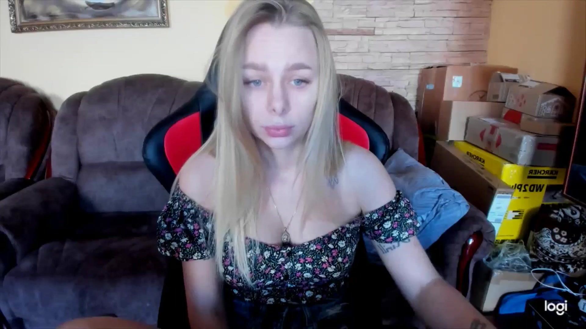 Gallery image thumbnail from YourPupsik's myfreecams stream on, 02/10/2025, 07:45 image 12 of 20