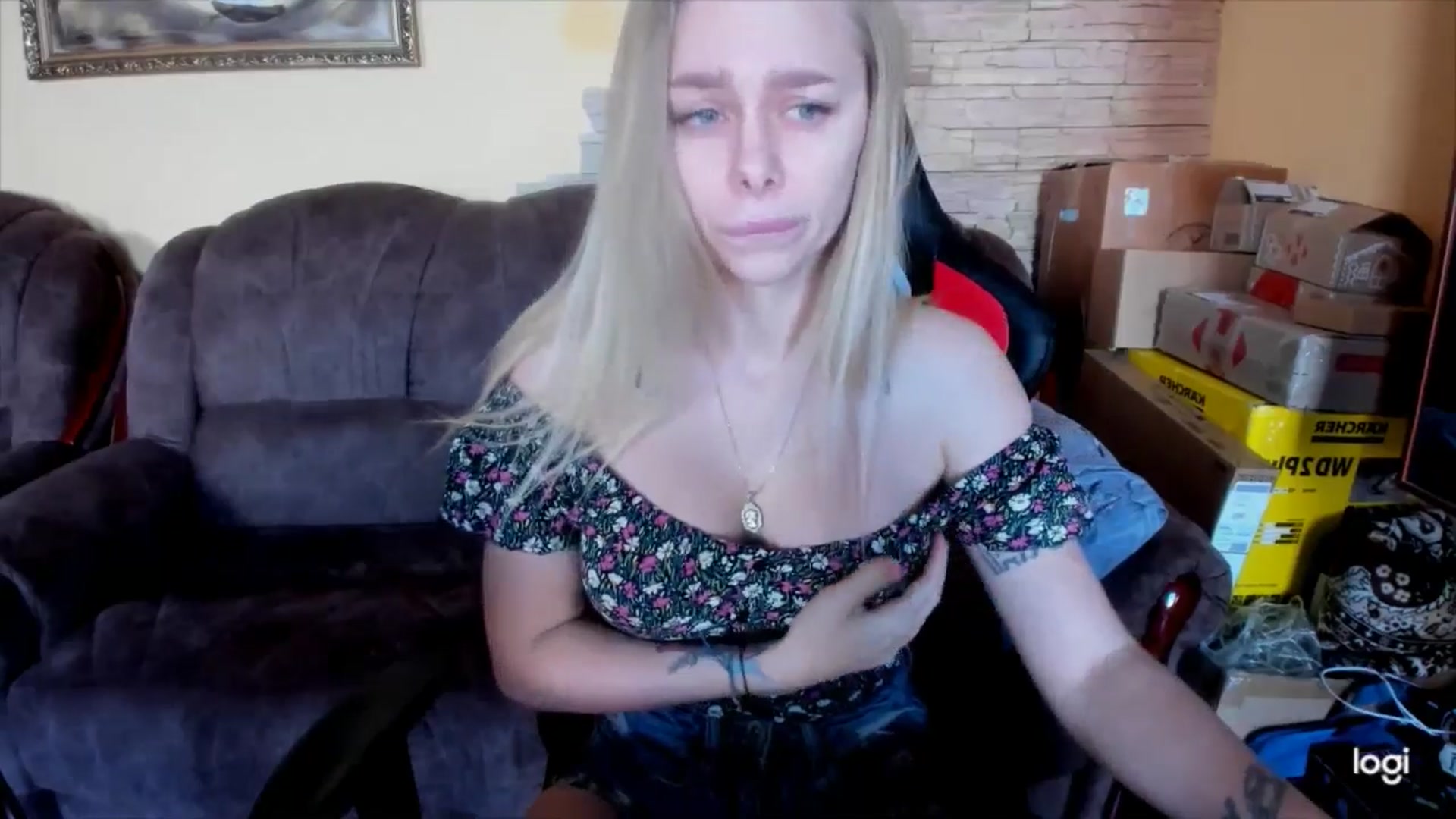 Gallery image thumbnail from YourPupsik's myfreecams stream on, 02/10/2025, 07:45 image 15 of 20
