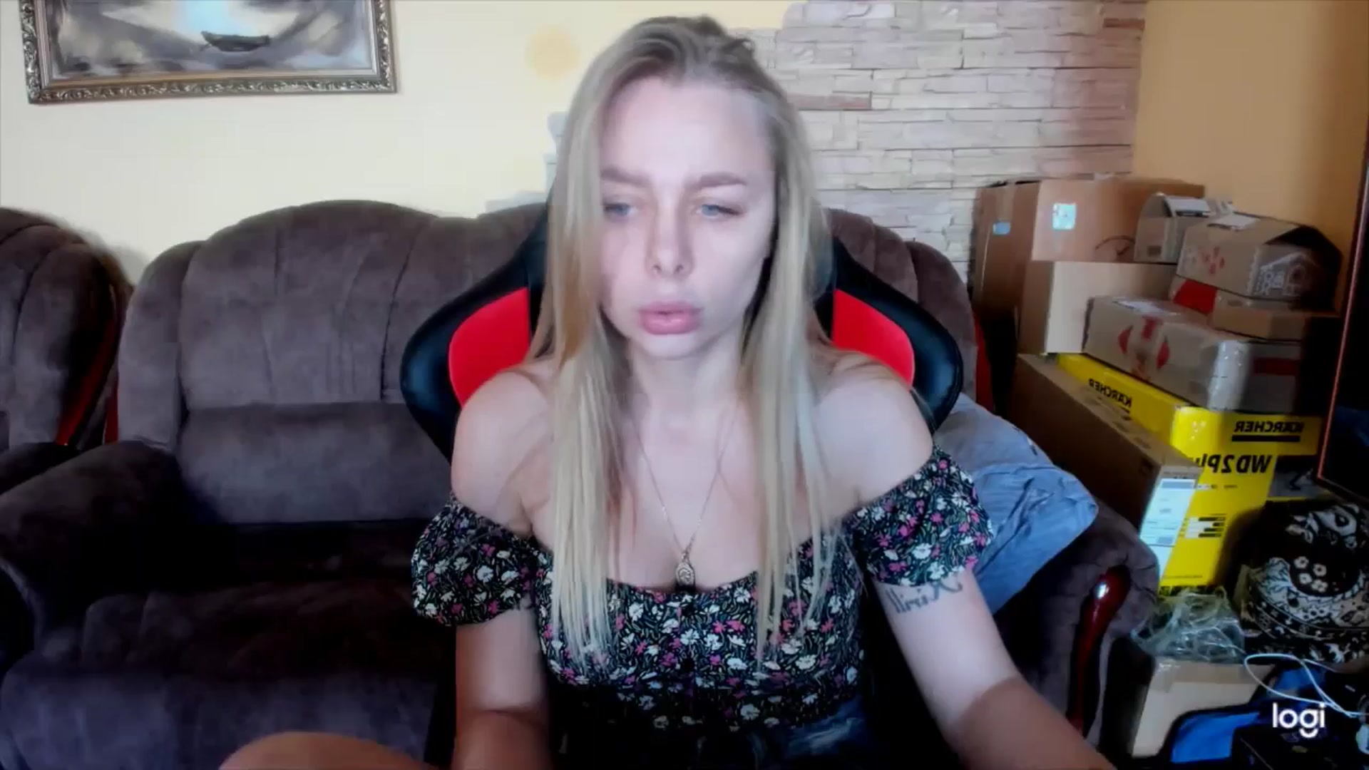 Gallery image thumbnail from YourPupsik's myfreecams stream on, 02/10/2025, 11:07 image 4 of 20