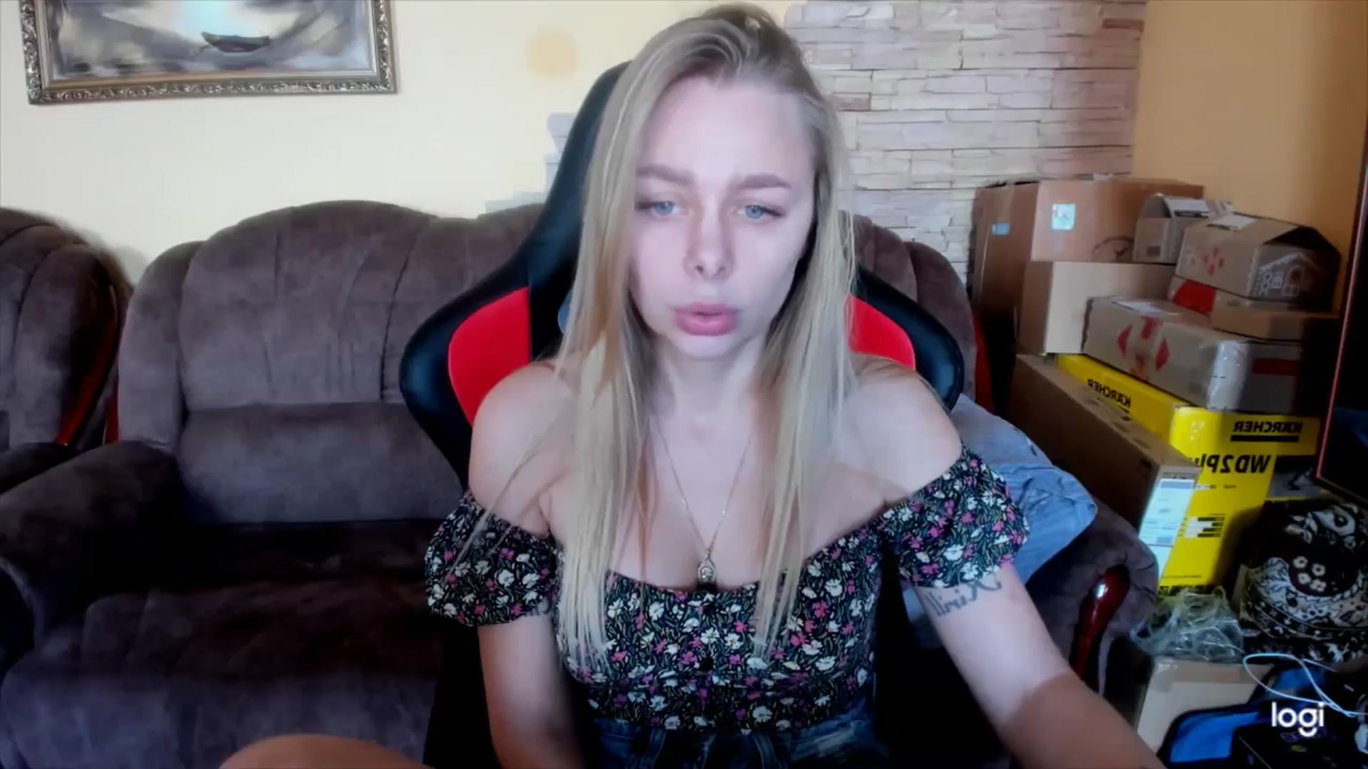 Gallery image thumbnail from YourPupsik's myfreecams stream on, 02/10/2025, 11:07 image 3 of 20