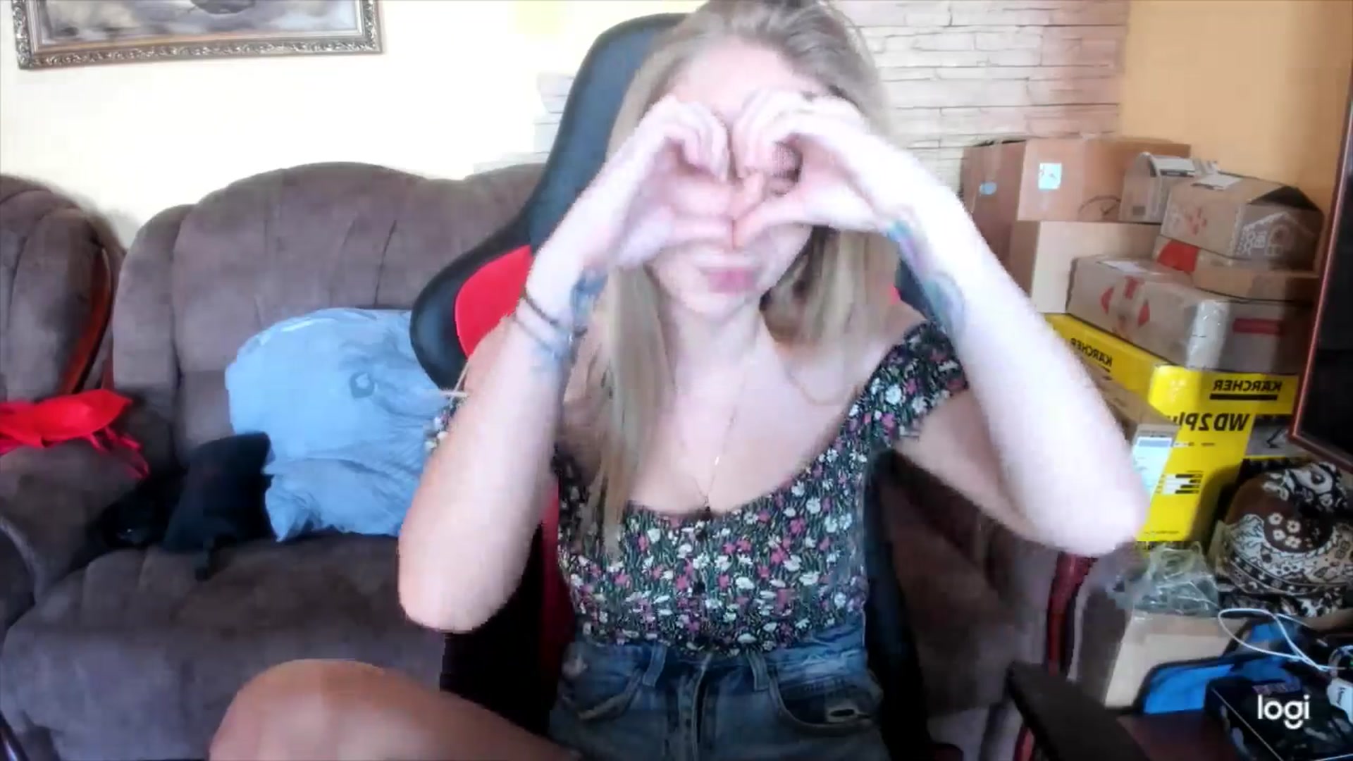 Gallery image thumbnail from YourPupsik's myfreecams stream on, 02/10/2025, 11:53 image 3 of 20
