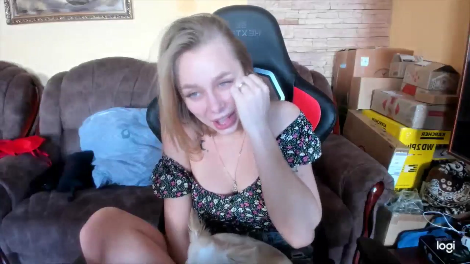 Gallery image thumbnail from YourPupsik's myfreecams stream on, 02/10/2025, 11:53 image 18 of 20