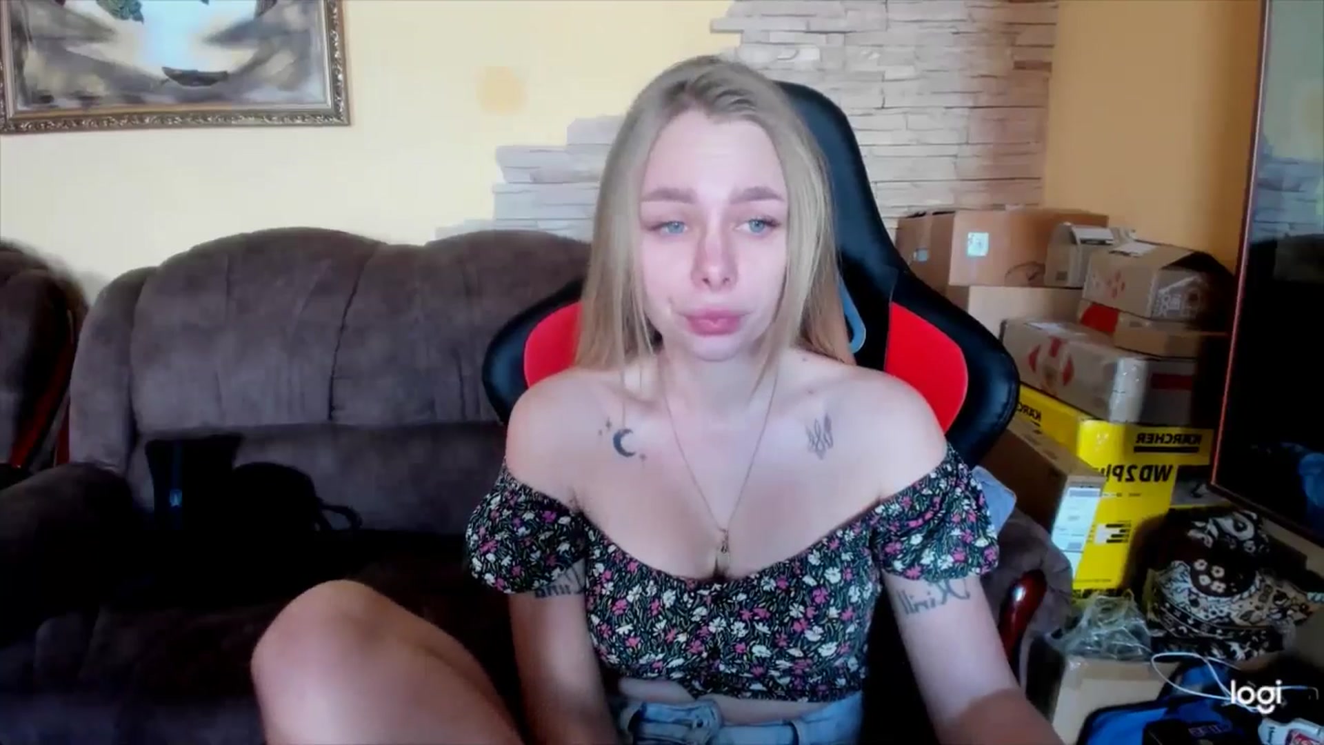 Gallery image thumbnail from YourPupsik's myfreecams stream on, 02/13/2025, 10:17 image 11 of 20