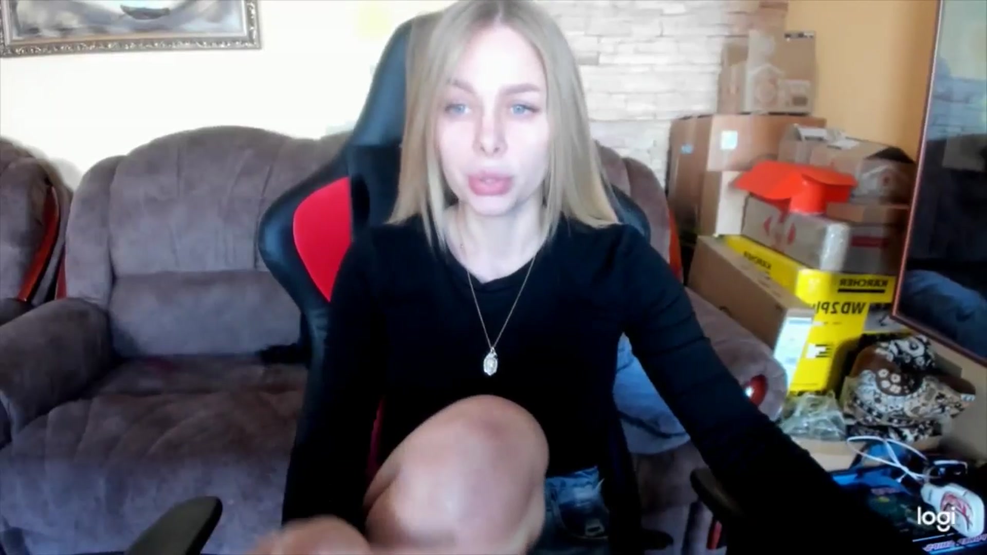 Gallery image thumbnail from YourPupsik's myfreecams stream on, 02/18/2025, 09:57 image 3 of 20