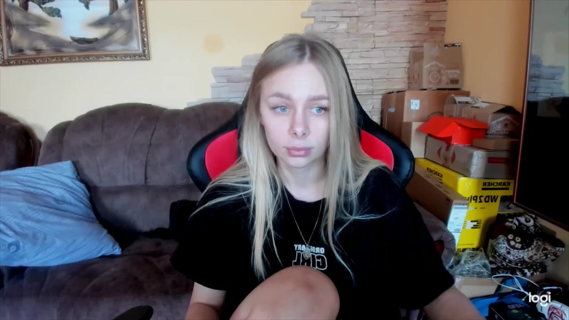 Gallery image thumbnail from YourPupsik's myfreecams stream on, 02/18/2025, 11:12 image 6 of 20