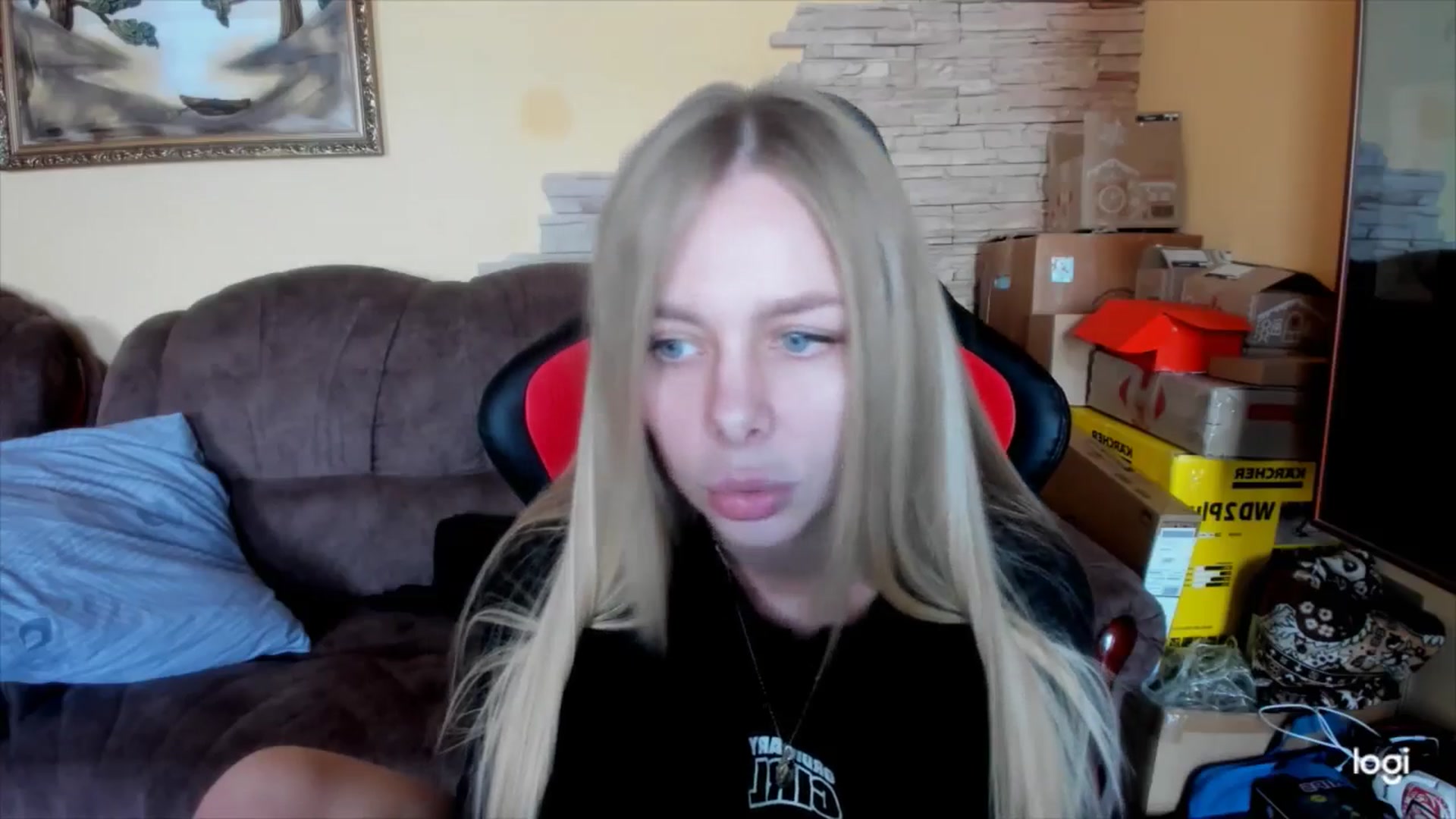 Gallery image thumbnail from YourPupsik's myfreecams stream on, 02/18/2025, 11:12 image 16 of 20