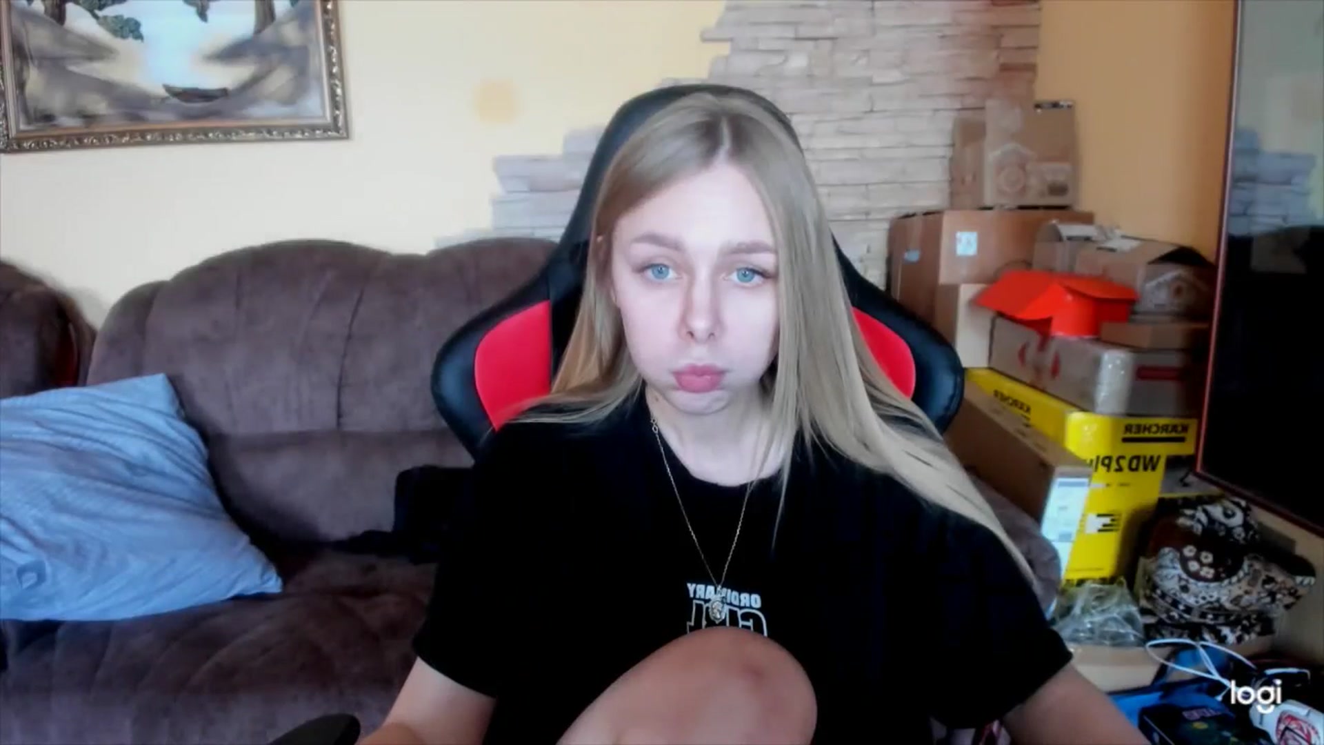 Gallery image thumbnail from YourPupsik's myfreecams stream on, 02/18/2025, 11:12 image 17 of 20